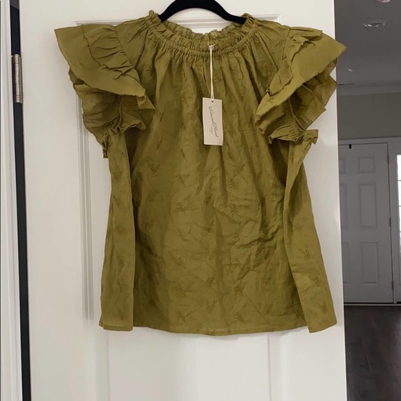 NWT Women's Floral Short Sleeve Blouse - Picture 2 of 6